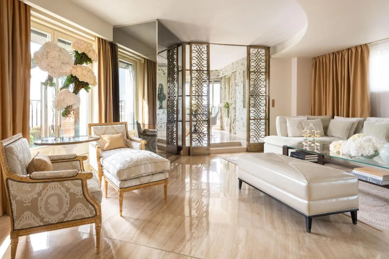 Four Seasons Hotel George V Paris