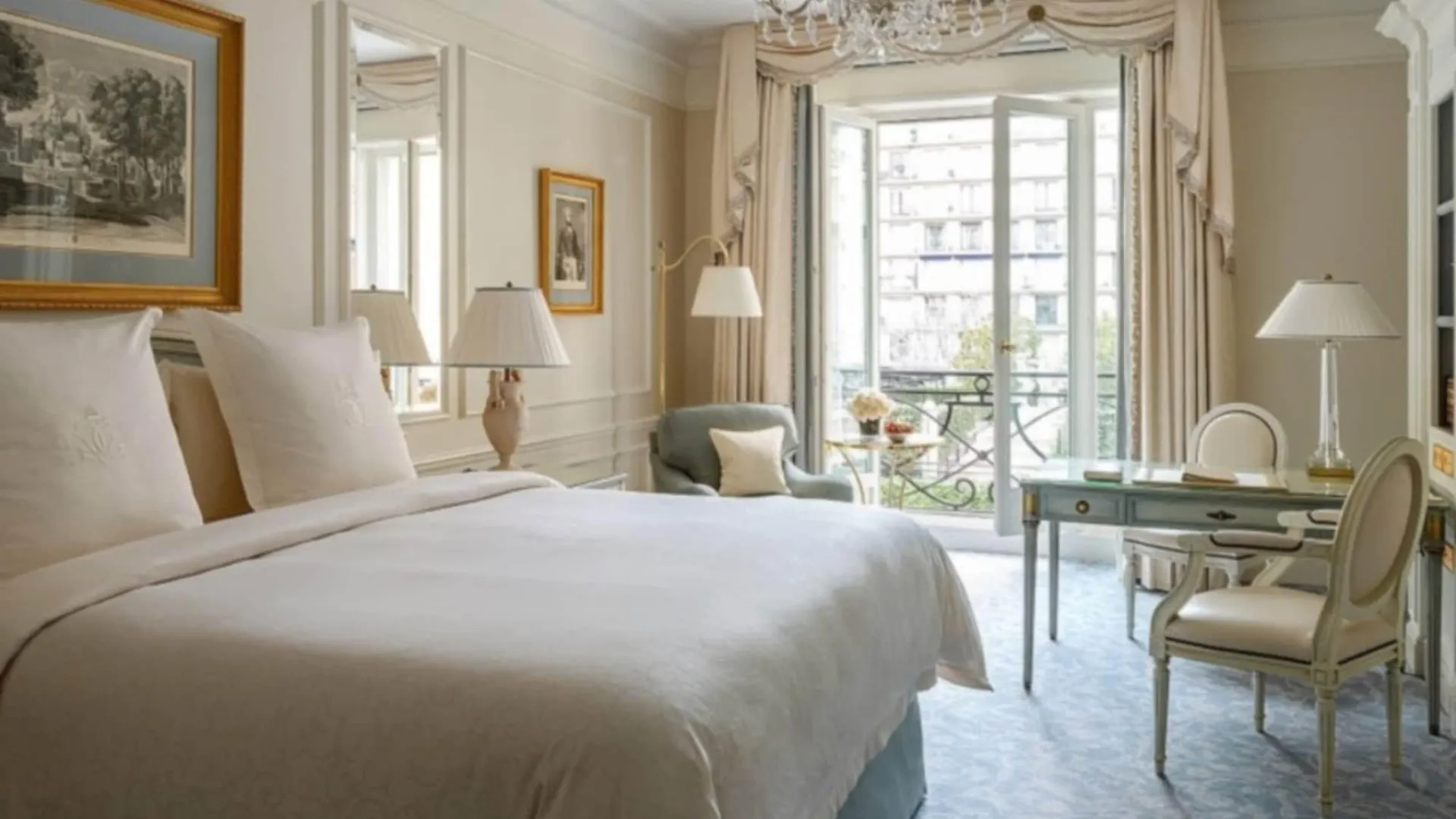Four Seasons Hotel George V Paris