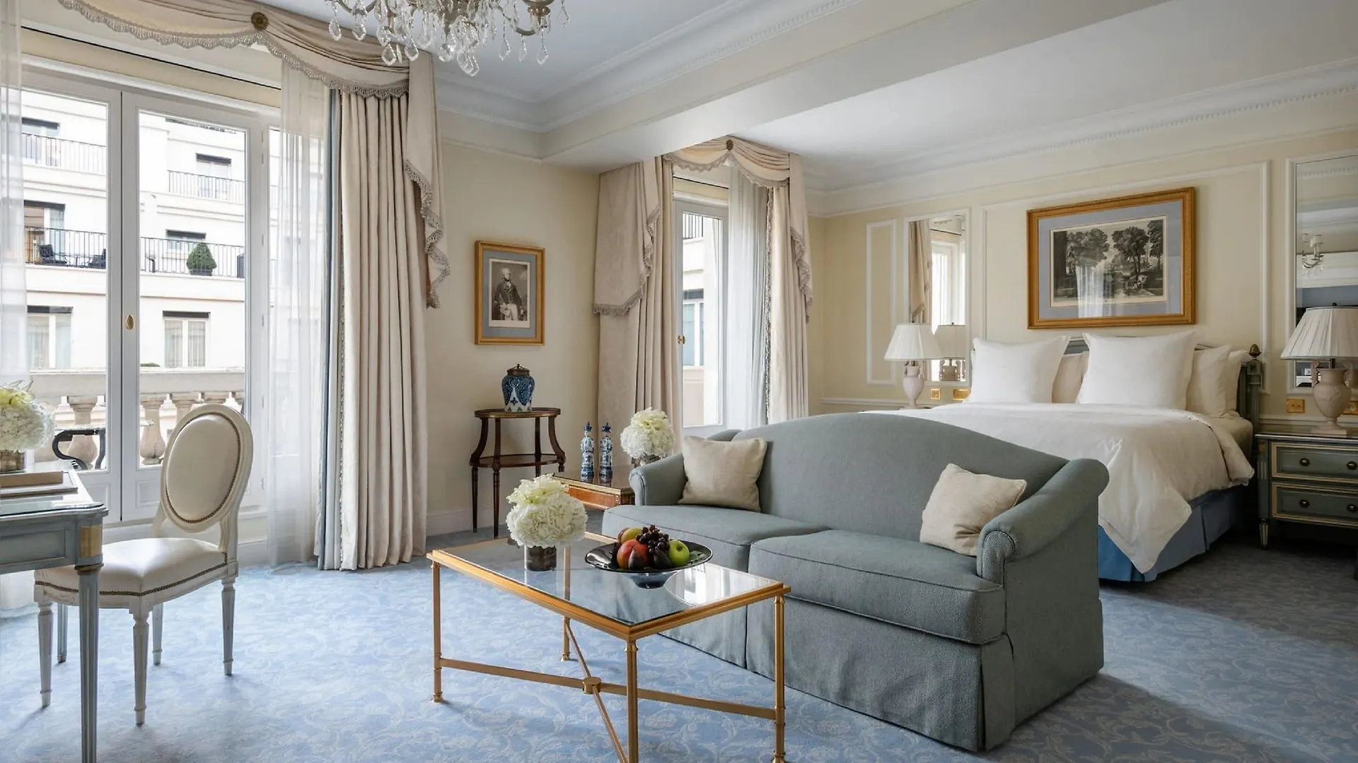 Four Seasons Hotel George V Paris