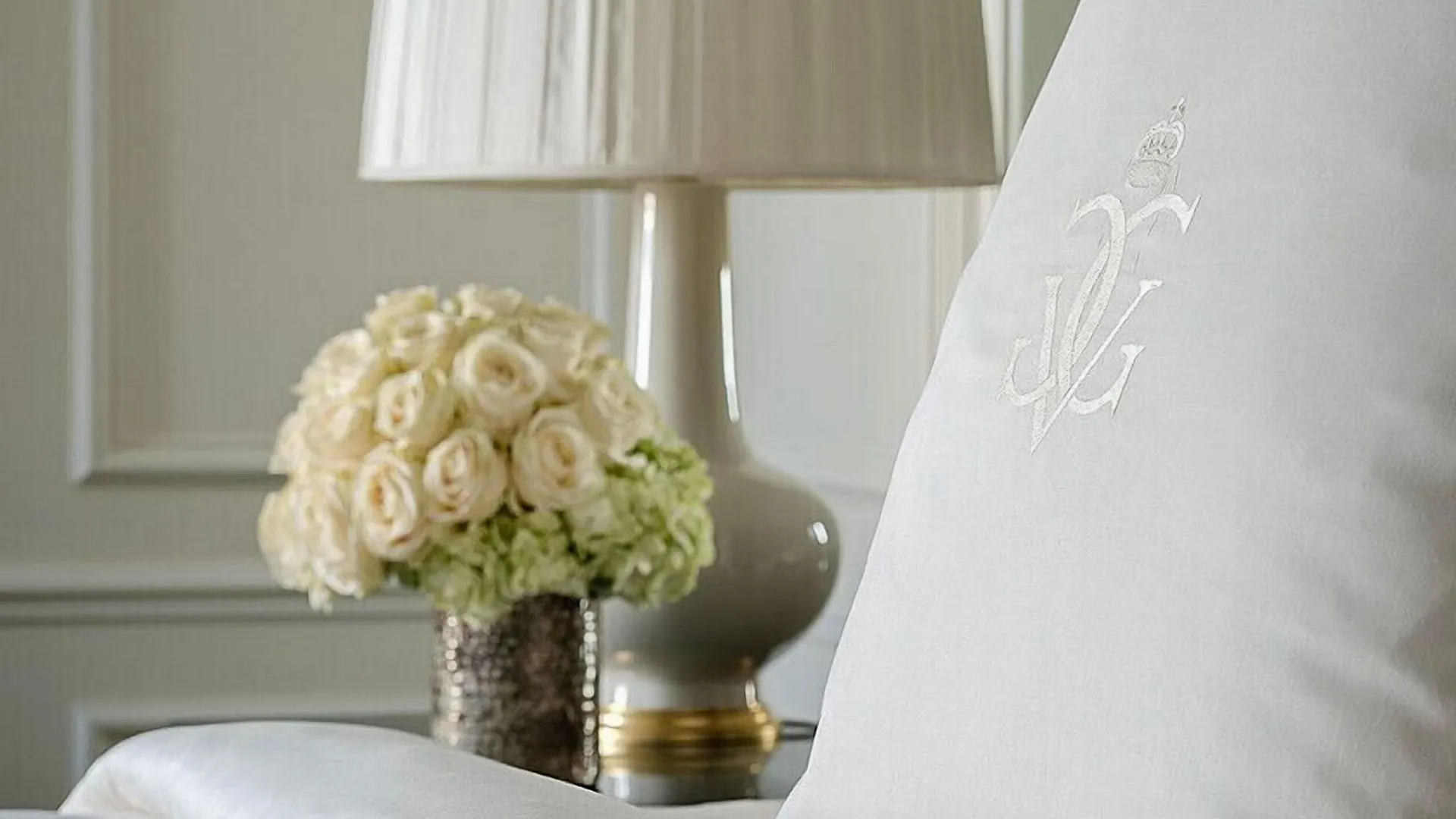 *****  Four Seasons Hotel George V Paris France
