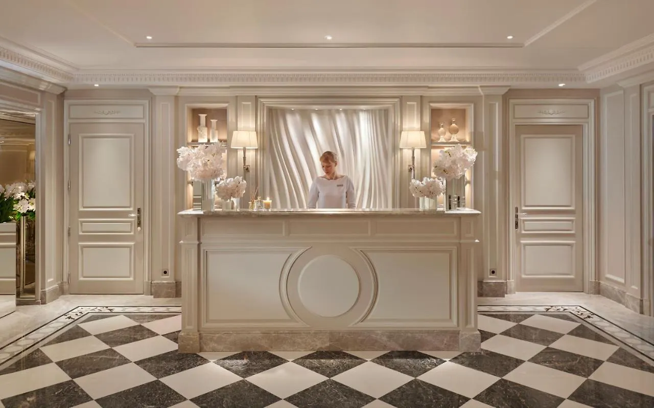 Four Seasons Hotel George V Paris