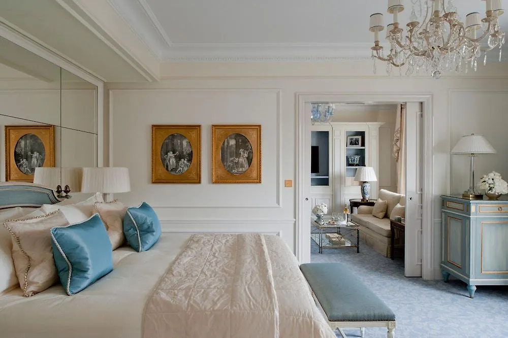 Four Seasons Hotel George V Paris