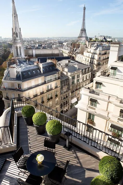 Four Seasons Hotel George V Paris