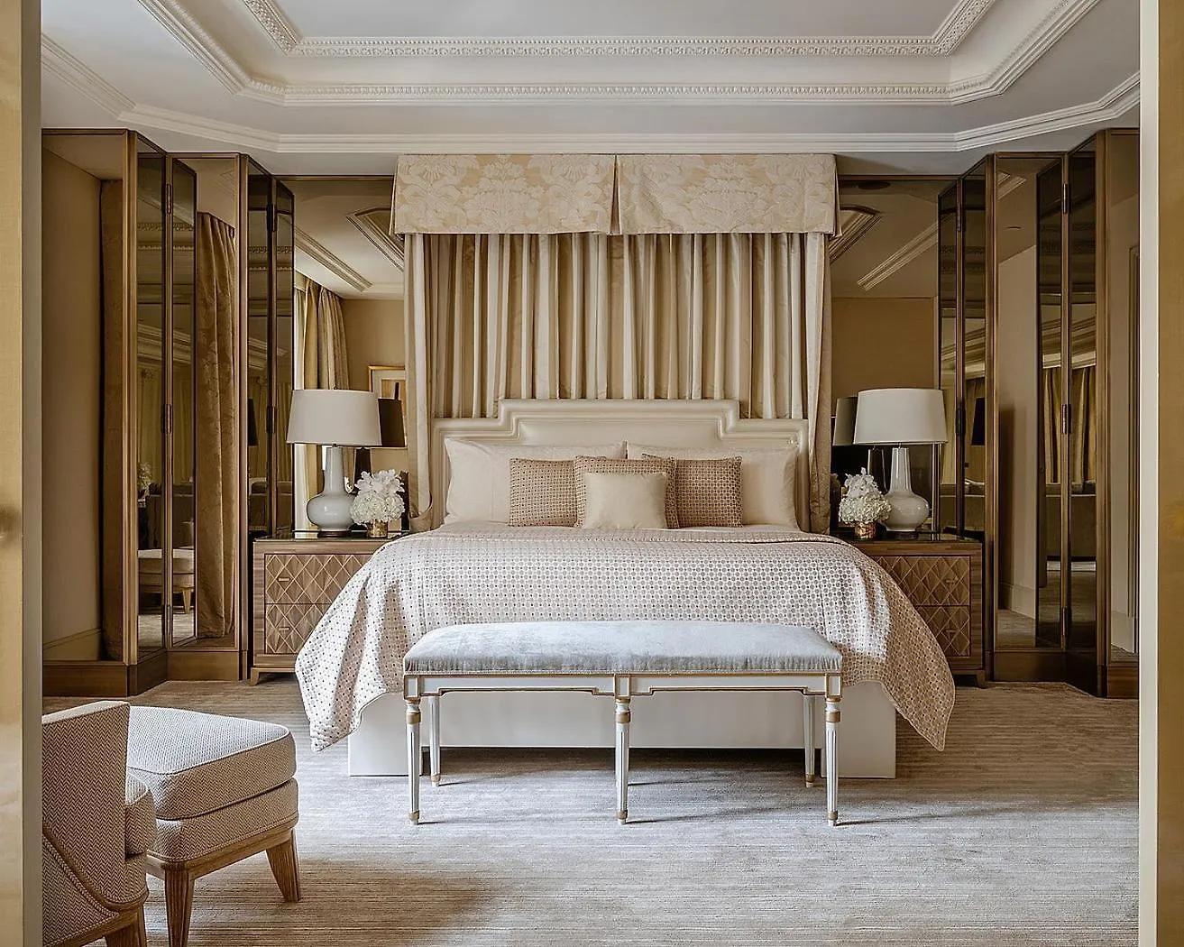 Four Seasons Hotel George V Paris