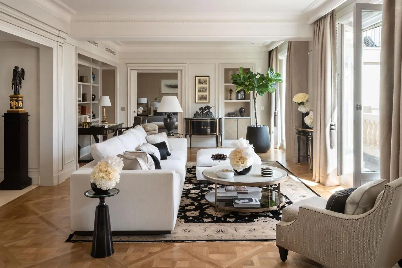 Four Seasons Hotel George V Paris