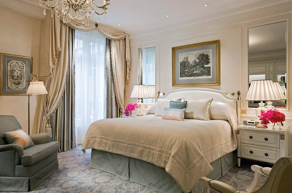 Four Seasons Hotel George V Paris 5*,  France